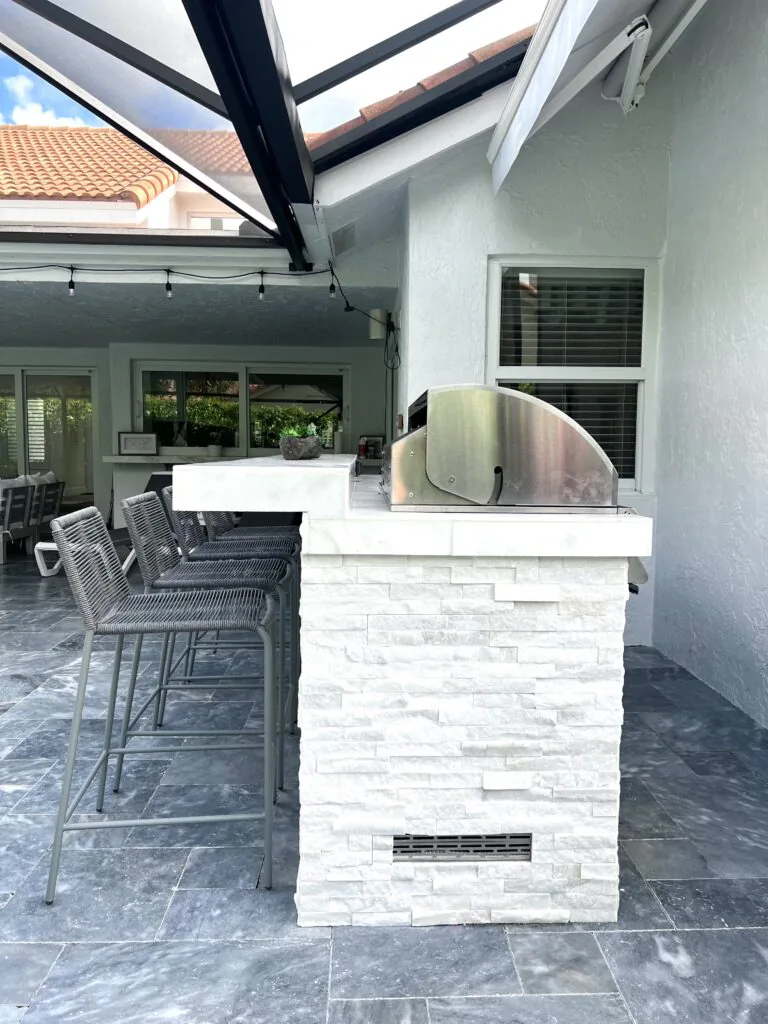 Outdoor Kitchen
